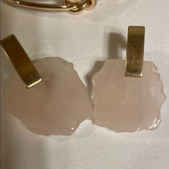 Gold and Black Jewelry Set - Picture 4 of 7